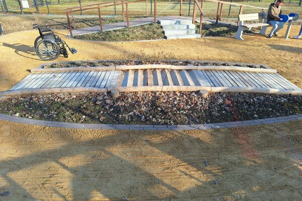 Rolstoelpad  6 m •