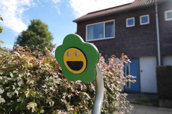 Walkie-talkie Smiley