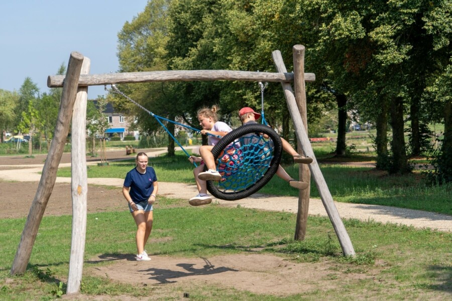 Gezellige peuter / kleuter vogelnestschommel - Hercules Speeltoestellen Gezellige peuter / kleuter vogelnestschommel - Hercules Speeltoestellen