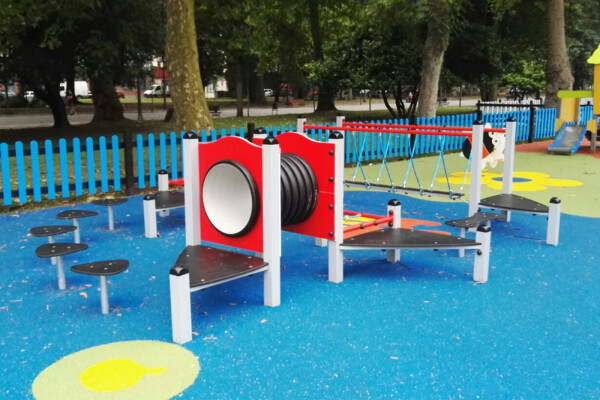 Speelparcours Damian zwart