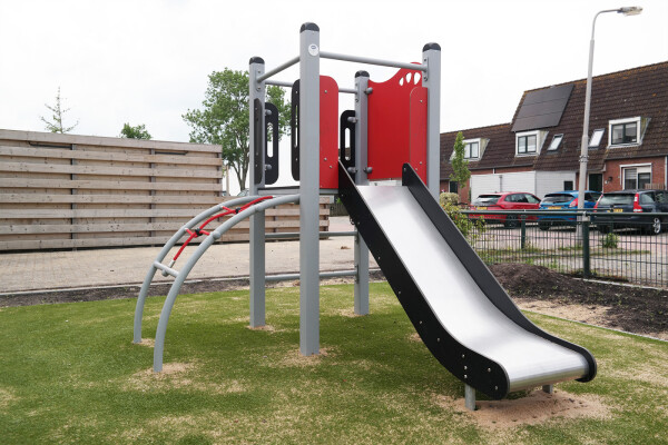 Glijbaantoren Joy rood