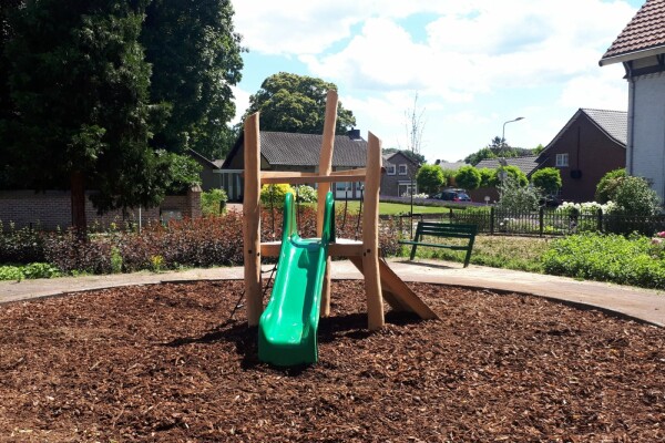 Glijbaantoren Aster rood •