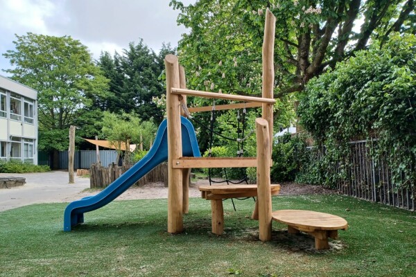 Glijbaantoren Jasmijn geel •