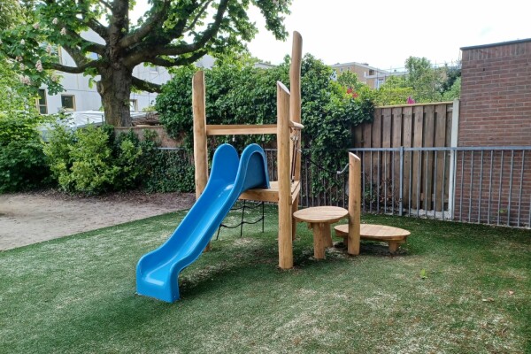 Glijbaantoren Jasmijn blauw •