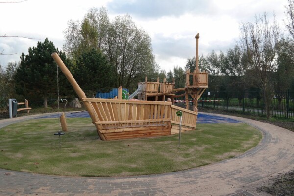 Speelboot Albatros •