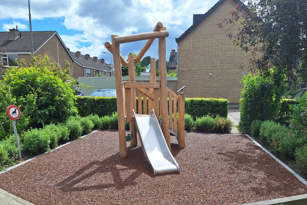 Glijbaantoren Avio •