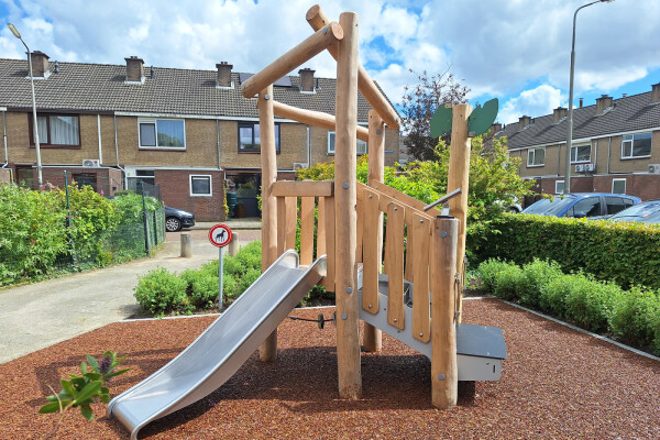 Glijbaantoren Avio •