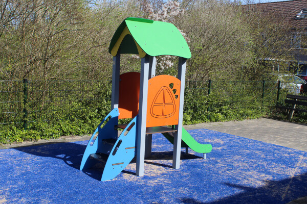 Glijbaantoren Carmen GM rood